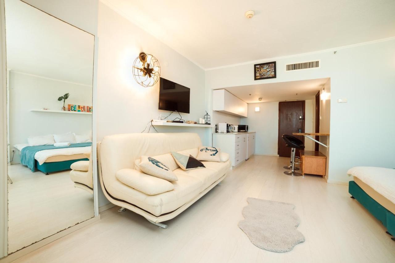 Апартаменты Sunny Sea View Studio Herzliya Экстерьер фото
