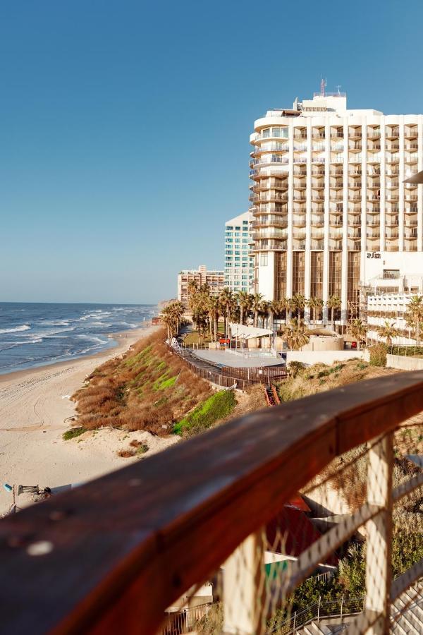 Апартаменты Sunny Sea View Studio Herzliya Экстерьер фото